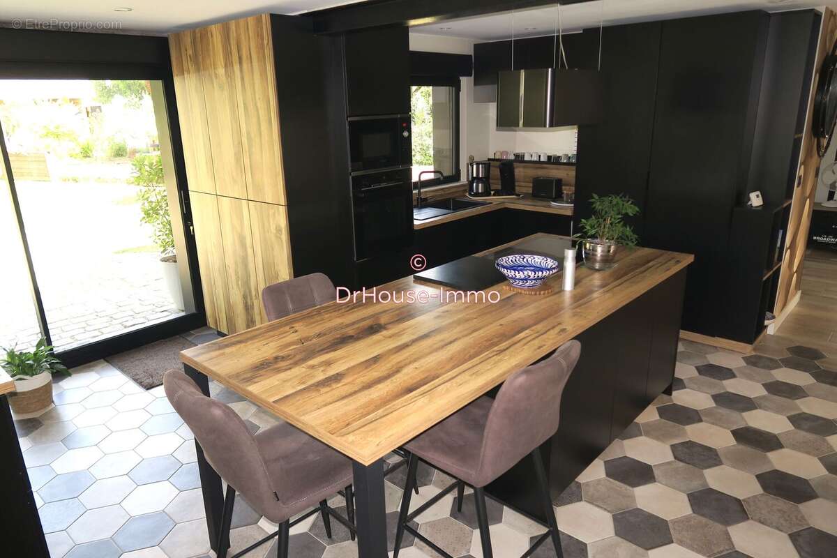 Maison 200 m² à Bailleul  - photo 9