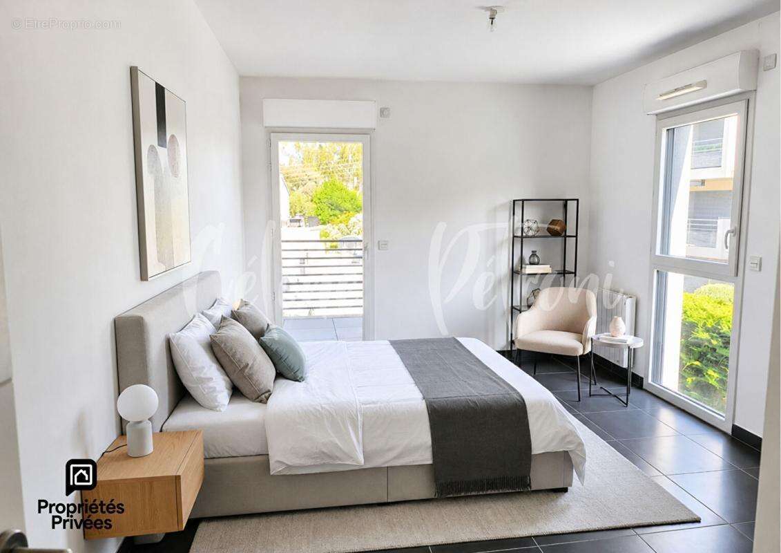 Saint-Raphael - Quartier des Iscles - Superbe T2 de 53 m² avec terrasse - photo 3