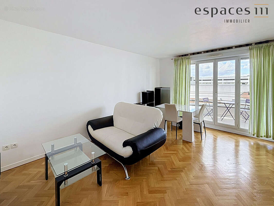 Appartement à MONTIGNY-LE-BRETONNEUX