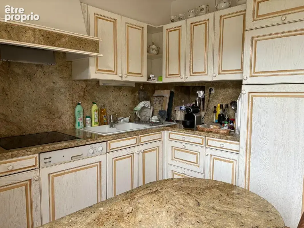 Maison familiale de 117 m2 avec 4 chambres + annexe de 38m2 + 50m2ss - photo 7