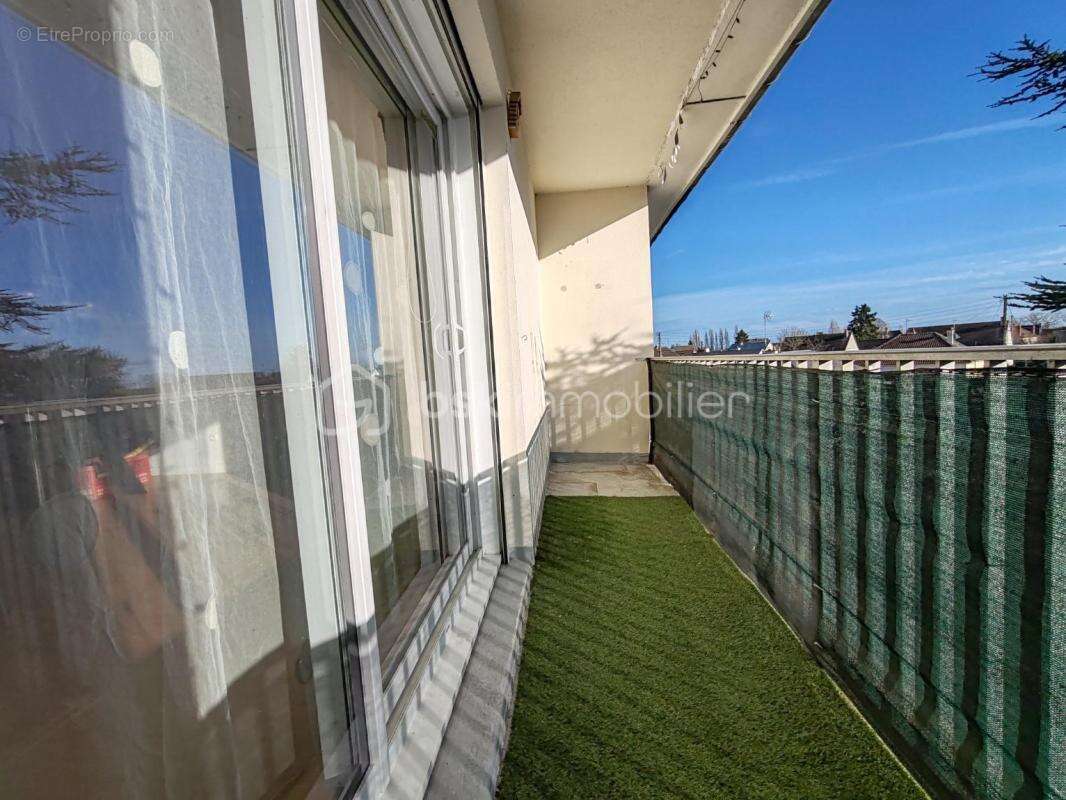 Appartement à ARTENAY