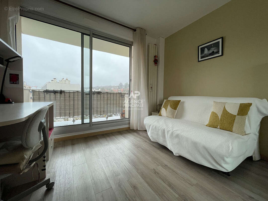 Appartement à CHAVILLE