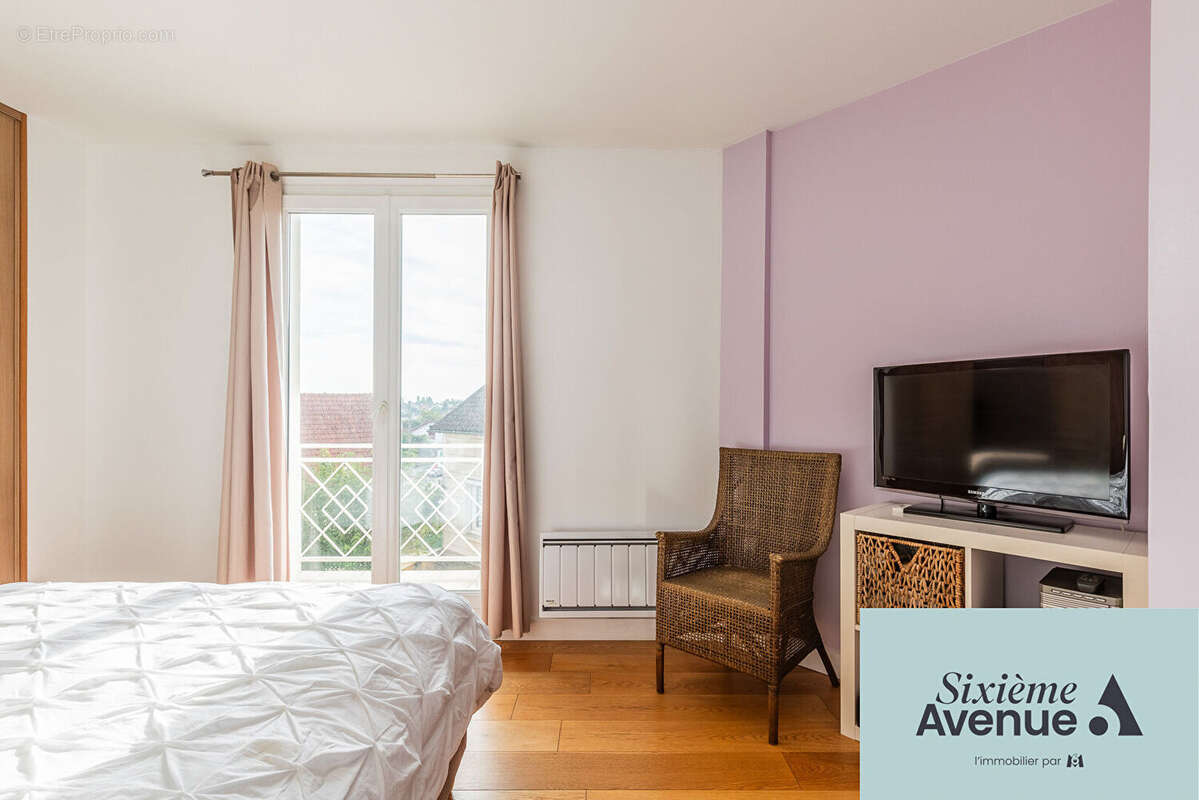 Appartement à CHILLY-MAZARIN