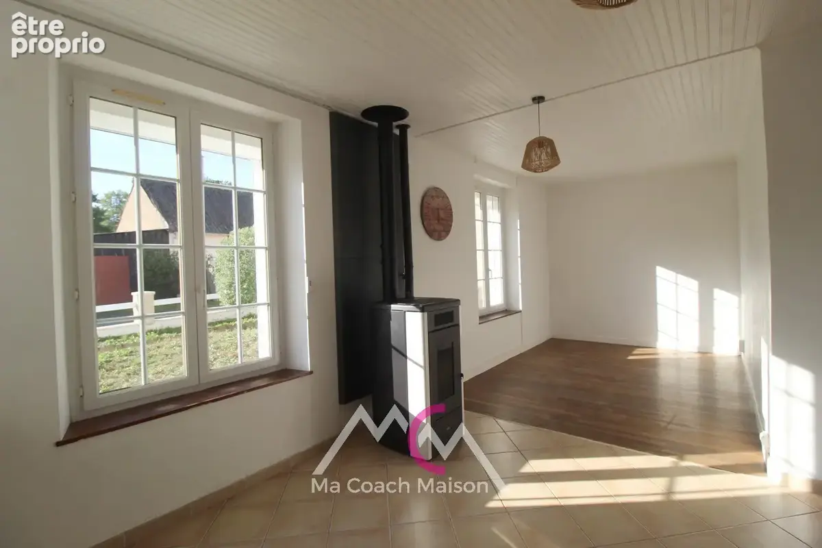SÉVÉRAC, Maison d’environ 65 m2 avec nombreuses dépendances - photo 3
