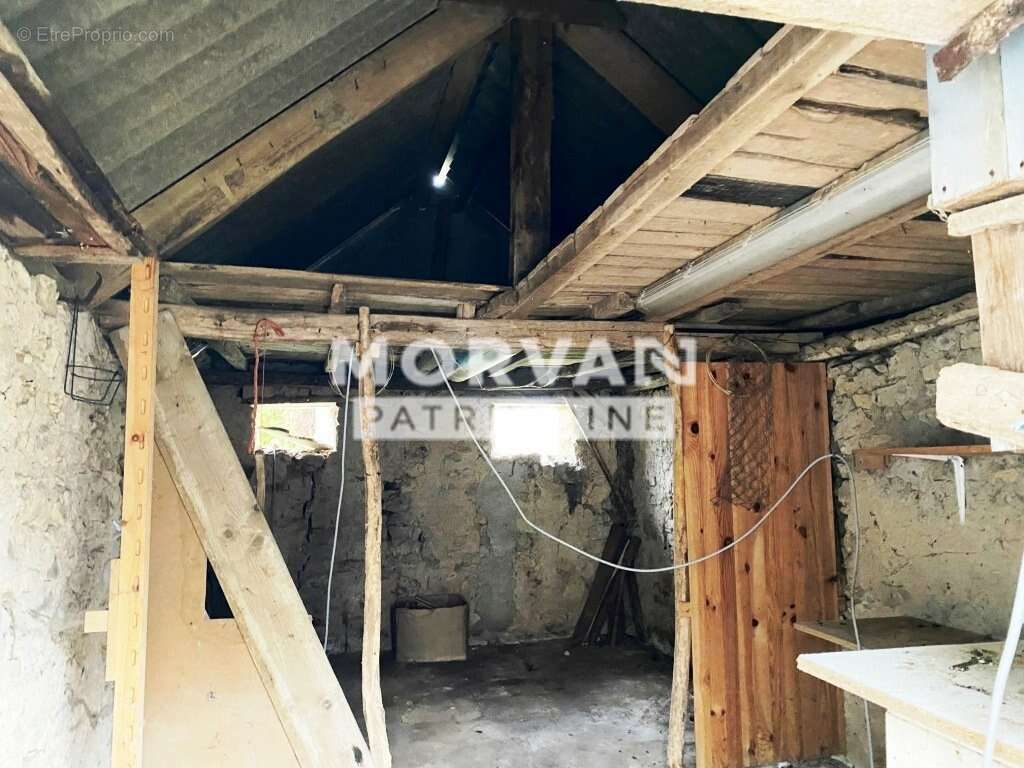 Maison à AUNAY-EN-BAZOIS