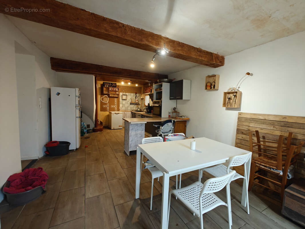Maison à BELVEZE-DU-RAZES