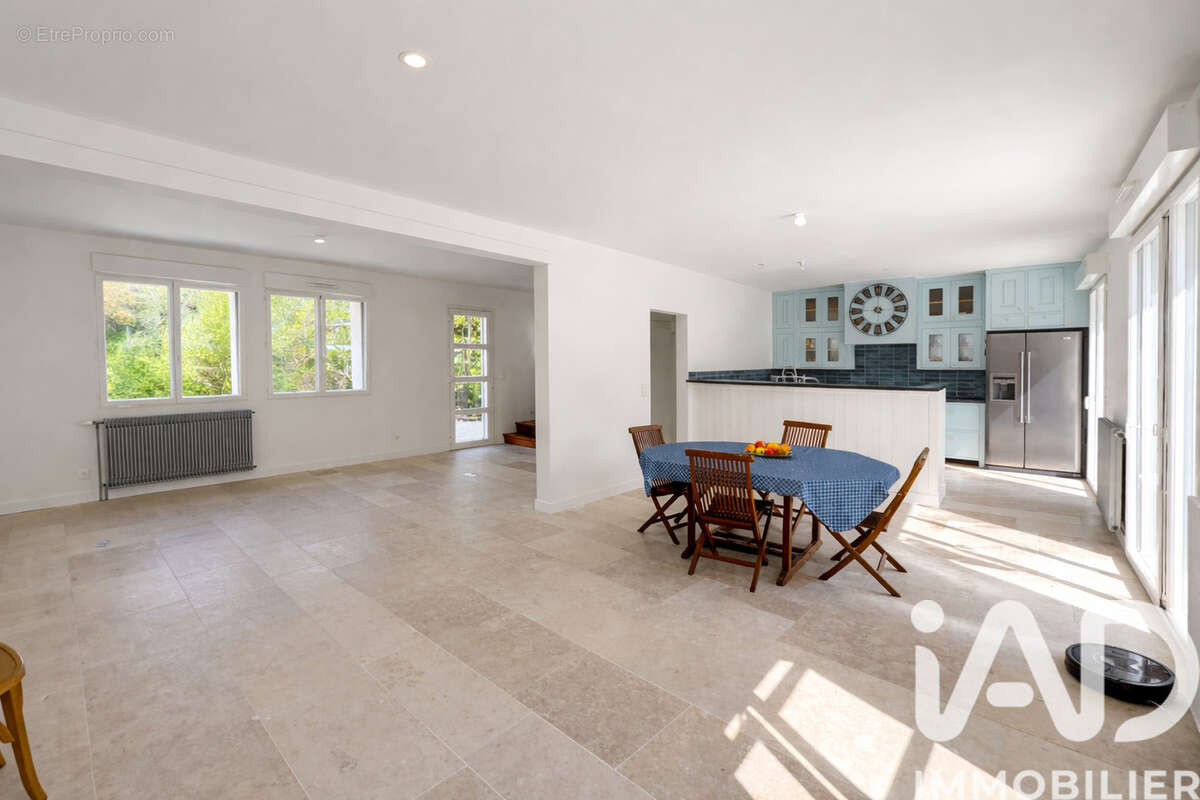 Photo 4 - Maison à BOULLAY-LES-TROUX
