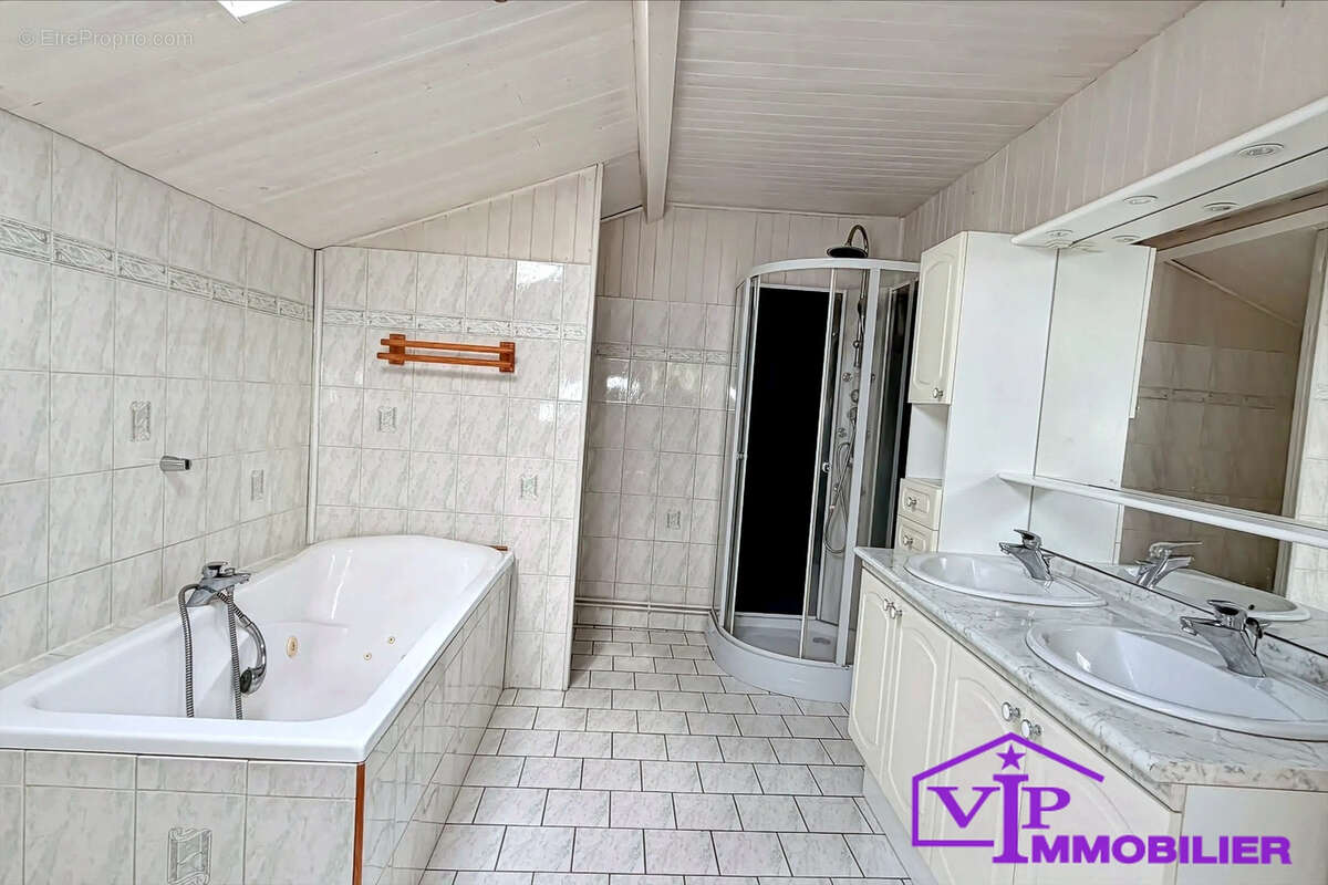 Maison  brique/silex de 158 m² - photo 5