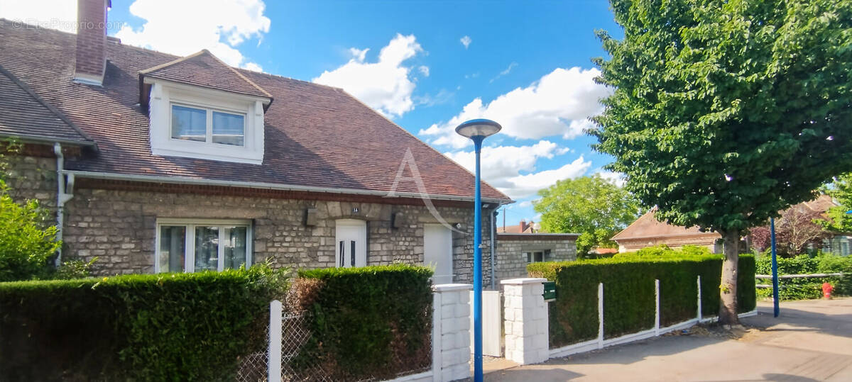 Maison à SOTTEVILLE-LES-ROUEN