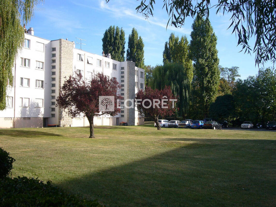 Appartement à VILLIERS-LE-BEL