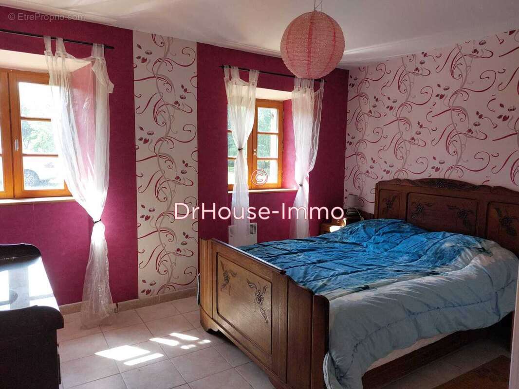 Maison 189 m² à Pommiers  - photo 39