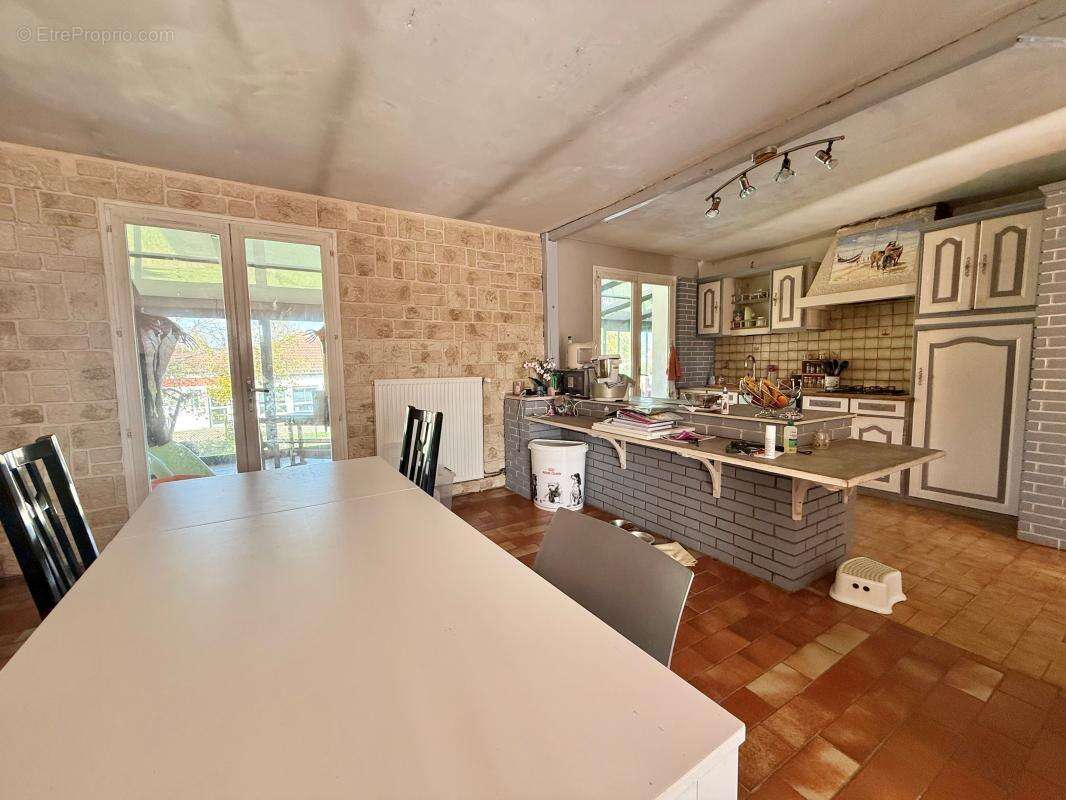 Maison à LAMARCHE-SUR-SAONE