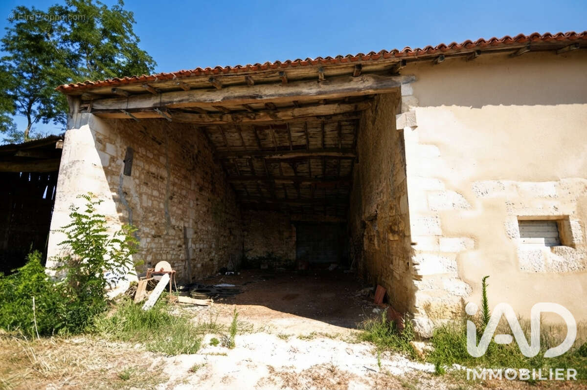Maison 78 m² à Retaud  - photo 6