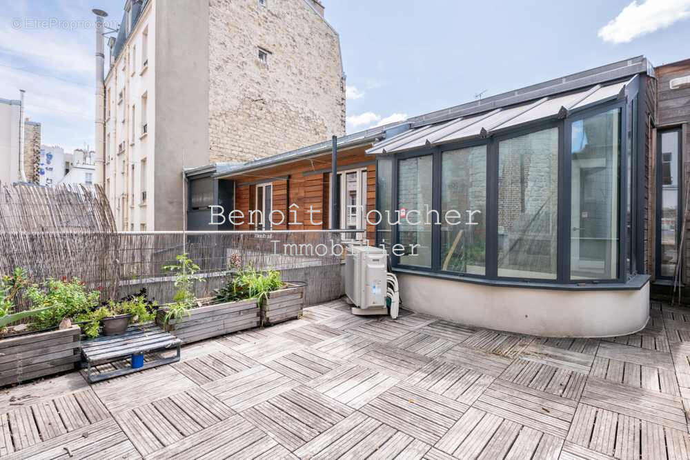 Paris 20ème limite 11ème, Ménilmontrant, 230m2 comme une maison avec deux terrasses. - photo 18