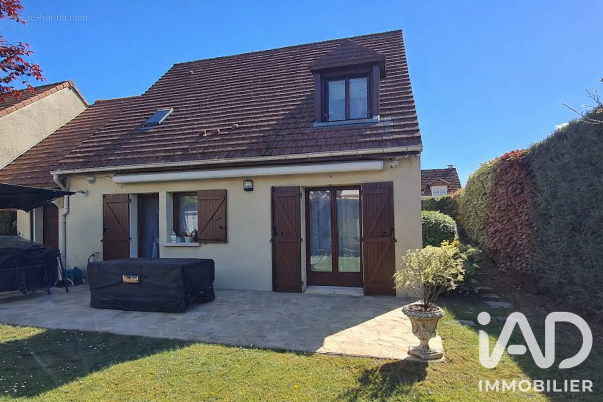 Photo 1 - Maison à SAVIGNY-SUR-ORGE
