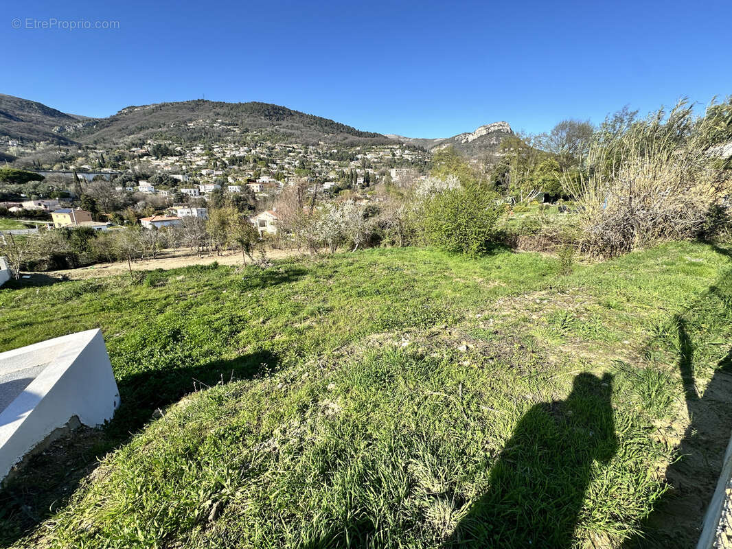 Terrain à VENCE