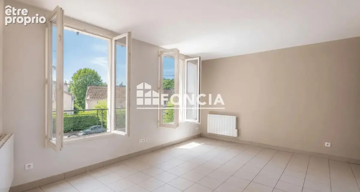 Maison à MIRIBEL