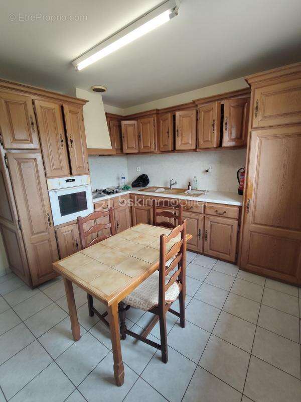 pavillon plein pied  sur sous sol semi enterré - photo 6