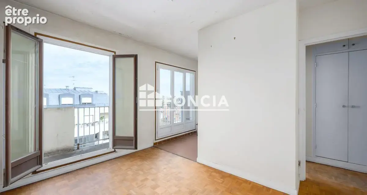 Quartier petit chambord – studio au dernier étage avec balcon et parking - photo 1