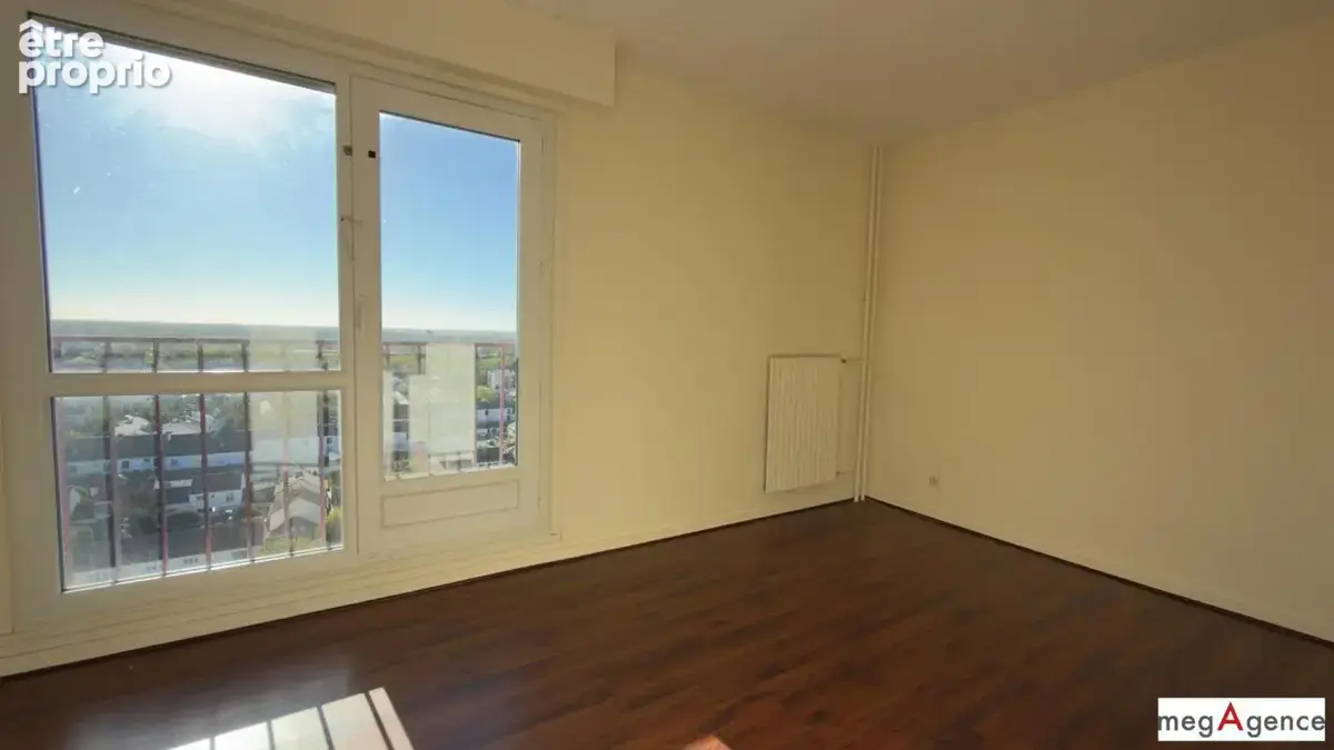 Appartement de 2 pièces et cave, en centre ville - photo 3