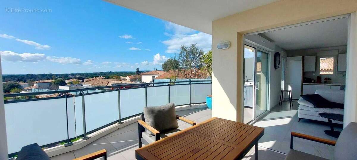 Appartement à PUGET-SUR-ARGENS