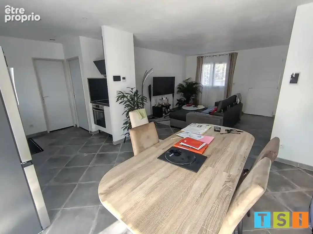 Villa contemporaine sur environ 750 m² de terrain. - photo 5