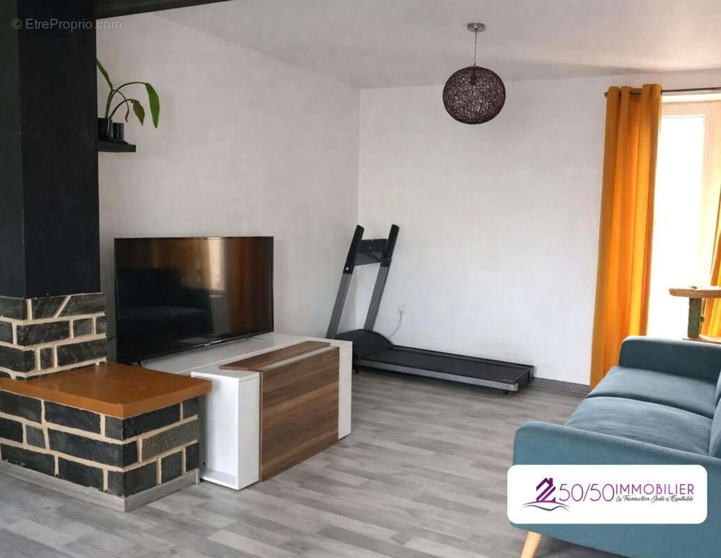 Appartement à SAINT-MARTIN-DES-CHAMPS