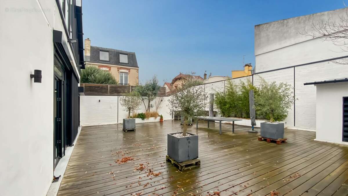 Commerce à BOIS-COLOMBES