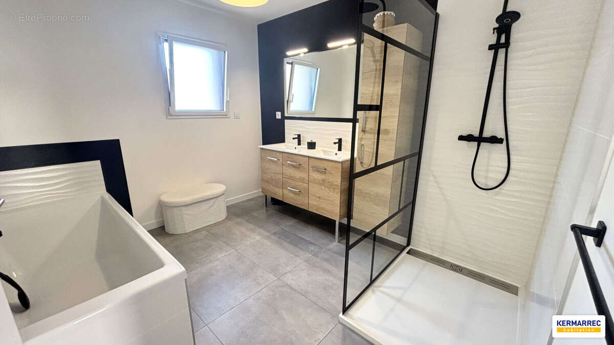 A VENDRE Maison 7 pièces à VITRÉ 199 m² - 624 000  HAI - photo 5