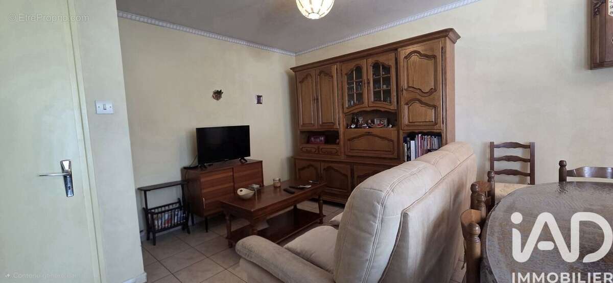 Photo 2 - Maison à TREMENTINES