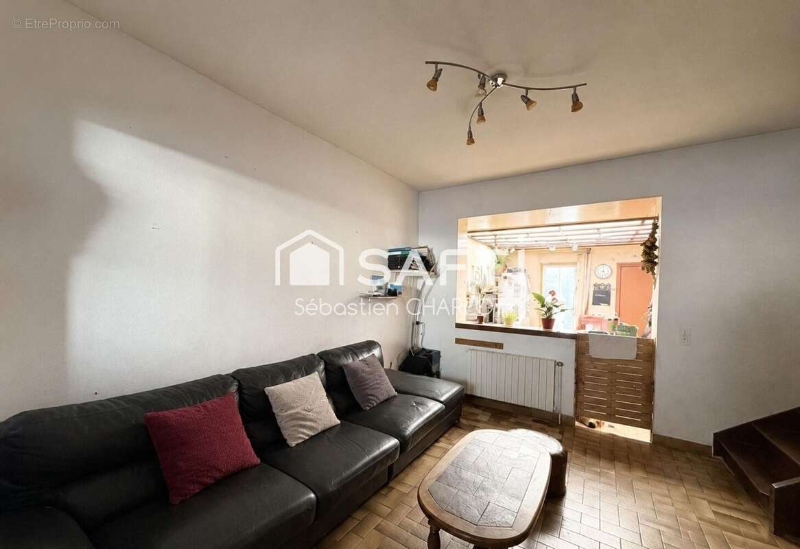 Photo 2 - Maison à ANICHE