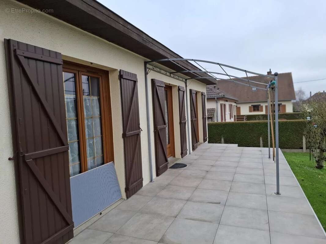 Maison à FEUQUIERES