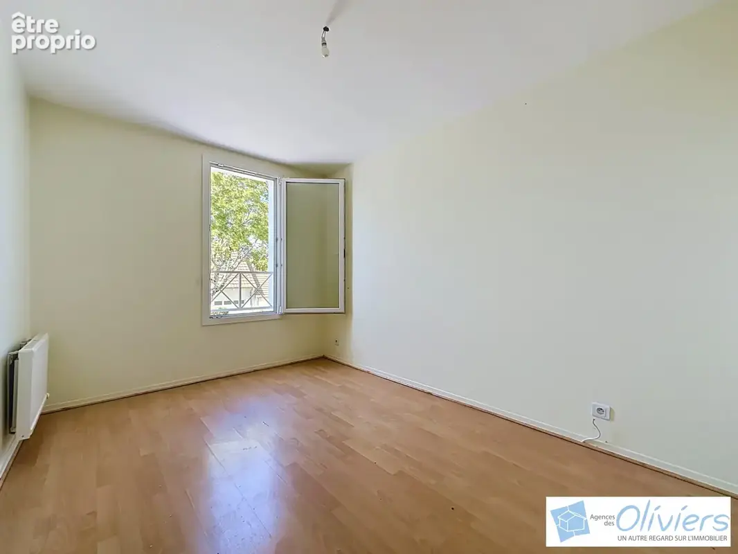 Maison 4 pièces 90 m² à vendre à Voisins-Le-Bretonneux (78960) - photo 9