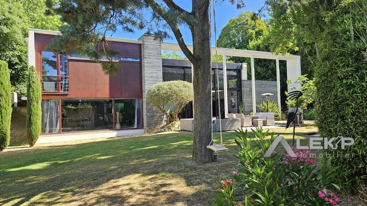 Maison à LES HERBIERS