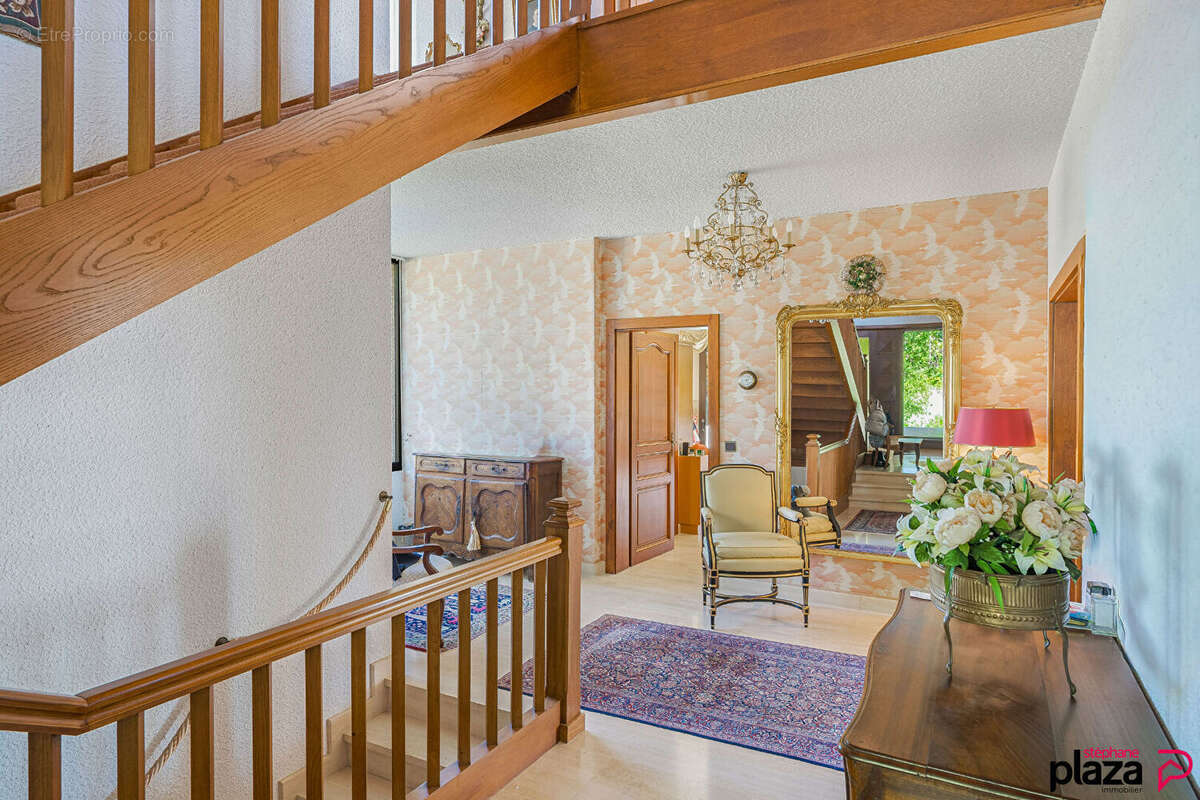 Maison à DIVONNE-LES-BAINS