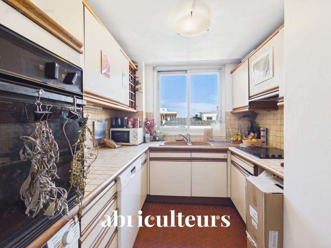 Appartement à PARIS-12E