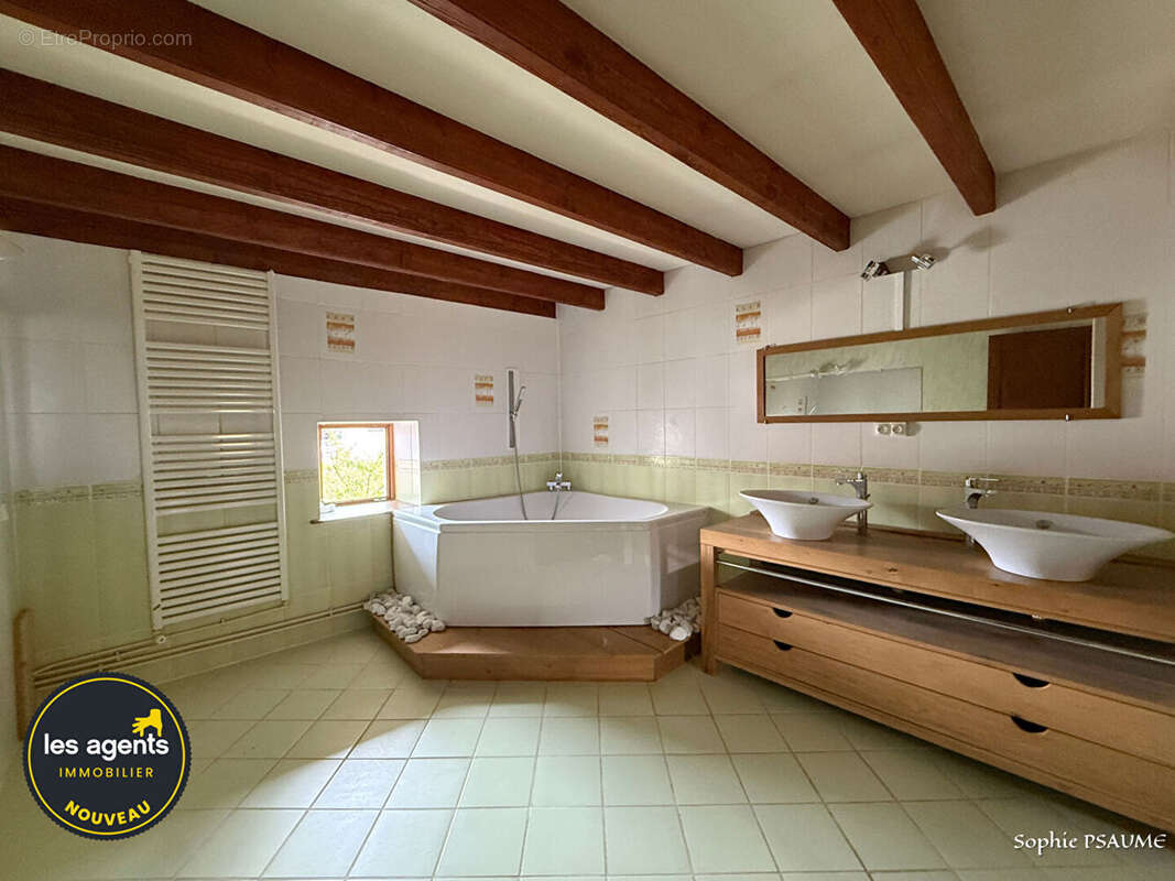 Maison à COLOMBEY-LES-BELLES