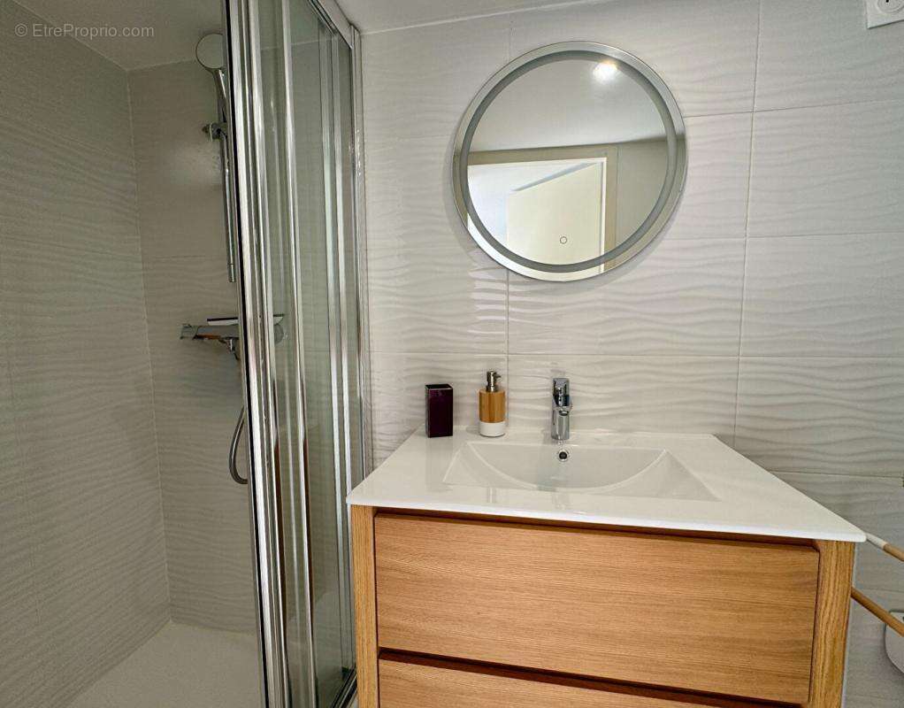 Maison à BORMES-LES-MIMOSAS