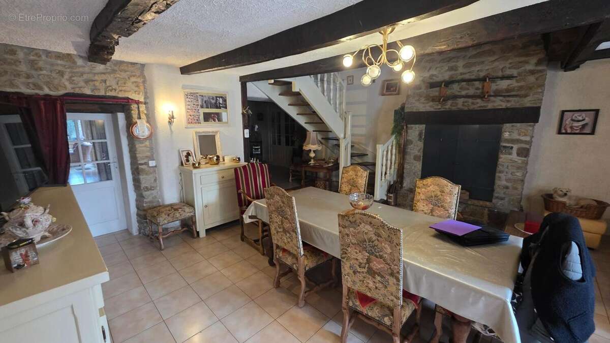 Photo 4 - Maison à LE TRONCHET