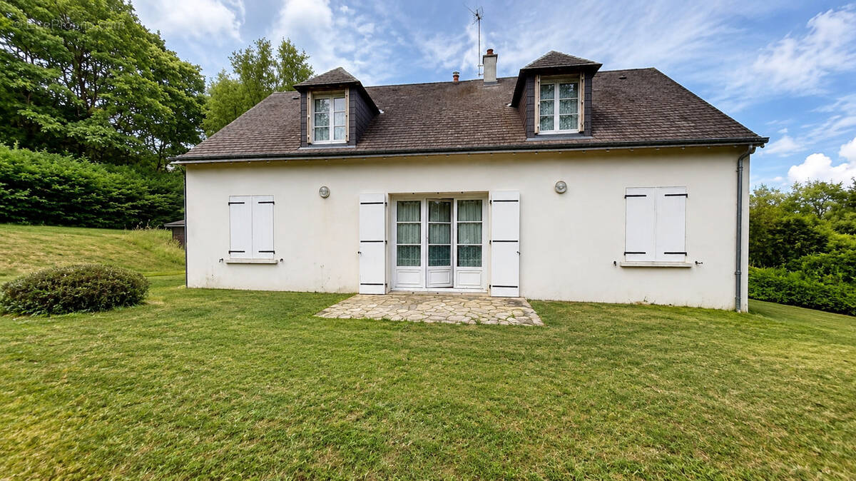 Maison à LUSSAULT-SUR-LOIRE