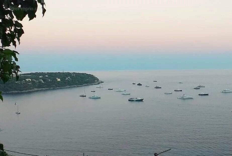 Appartement à ROQUEBRUNE-CAP-MARTIN