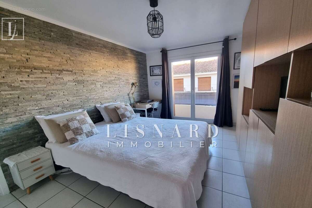 Appartement à VALLAURIS