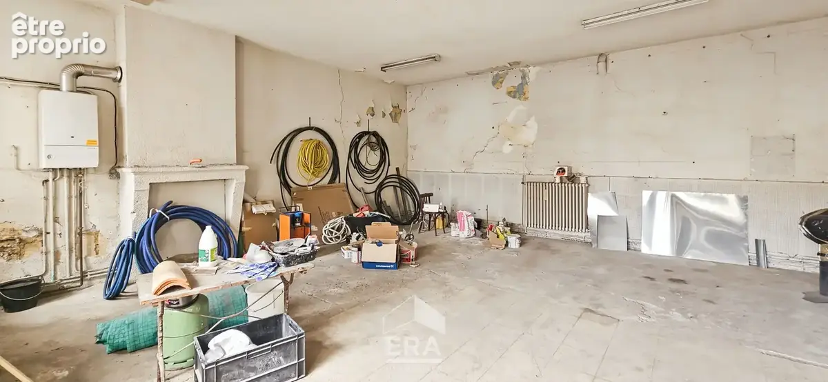 BORDEAUX Centre - Local de 120m² en impasse, avec stationnement - Petite copropriété - photo 3