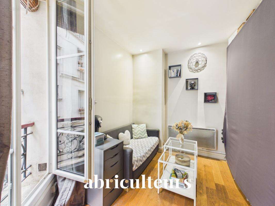 Appartement à PARIS-7E