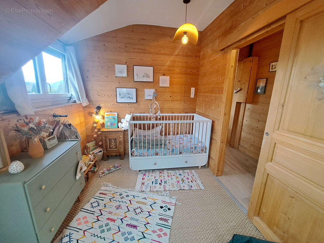 Appartement à MENTHON-SAINT-BERNARD