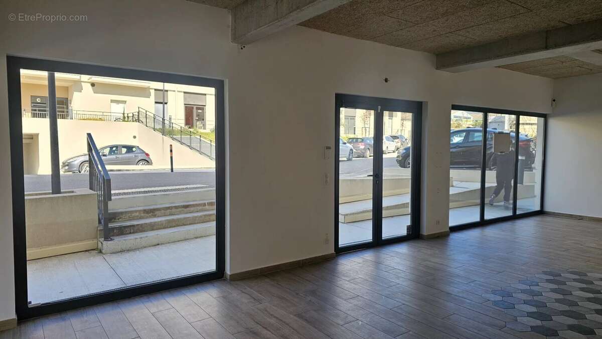 Commerce à LE BEAUSSET