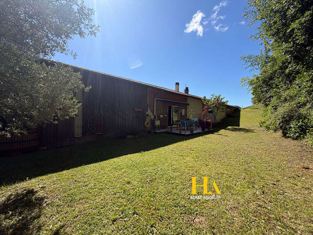 En exclusivite longere atypique 5 pieces de 115m² - photo 2