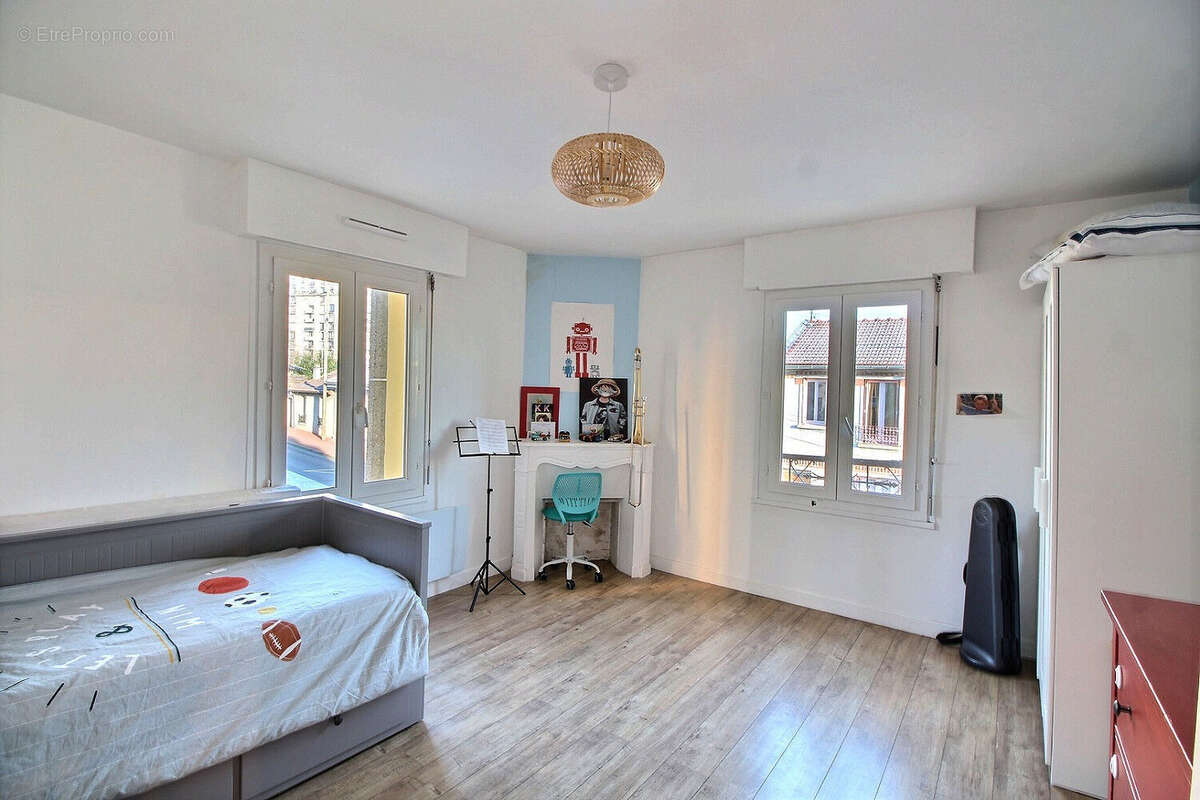 Appartement à CHATILLON