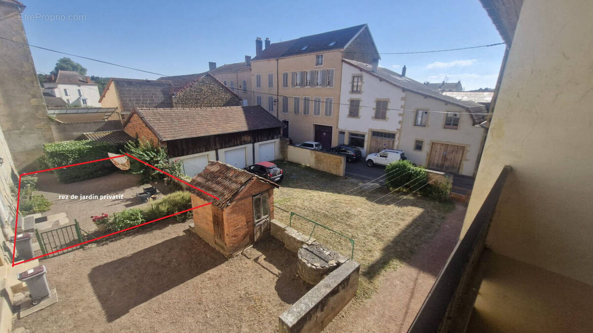Appartement à CHARLIEU