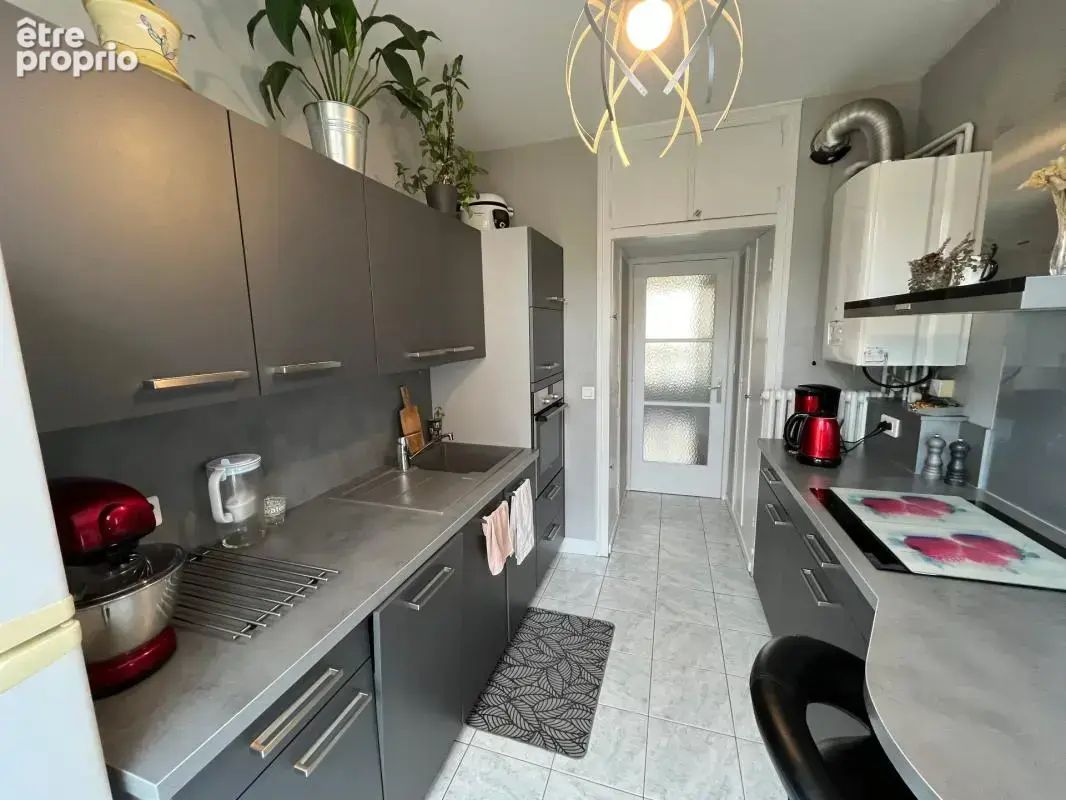 Appartement F3 72m² à METZ - photo 3